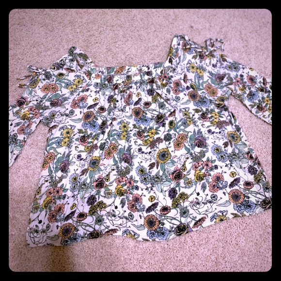 Floral off the shoulder top - Picture 1 of 4